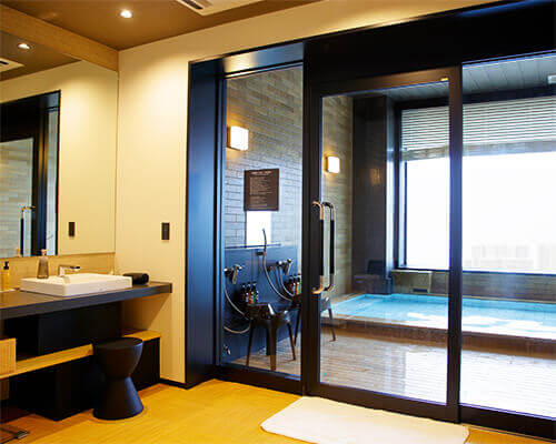 Private baths “HOSHI” and “TSUKI”